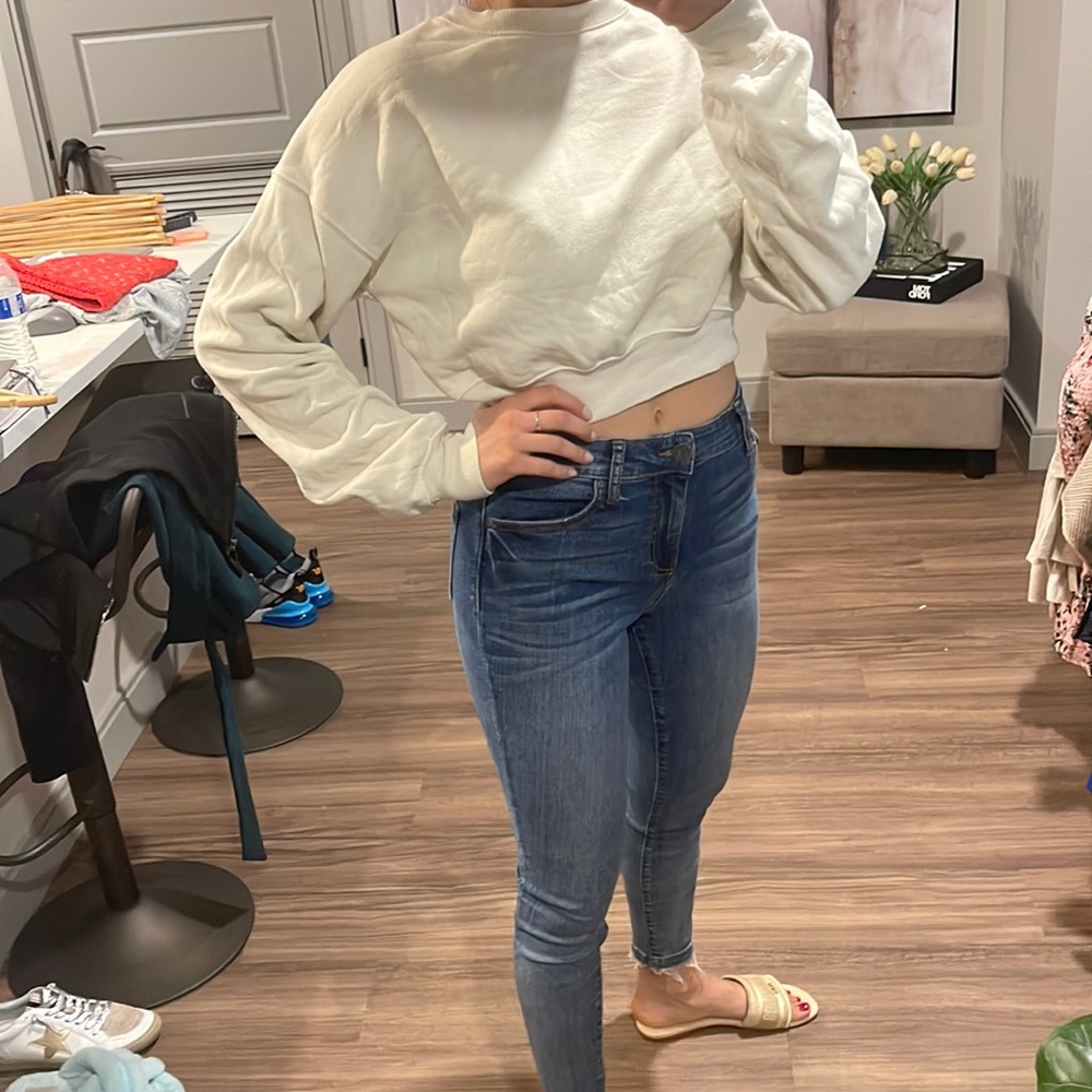Cropped Sweatshirt